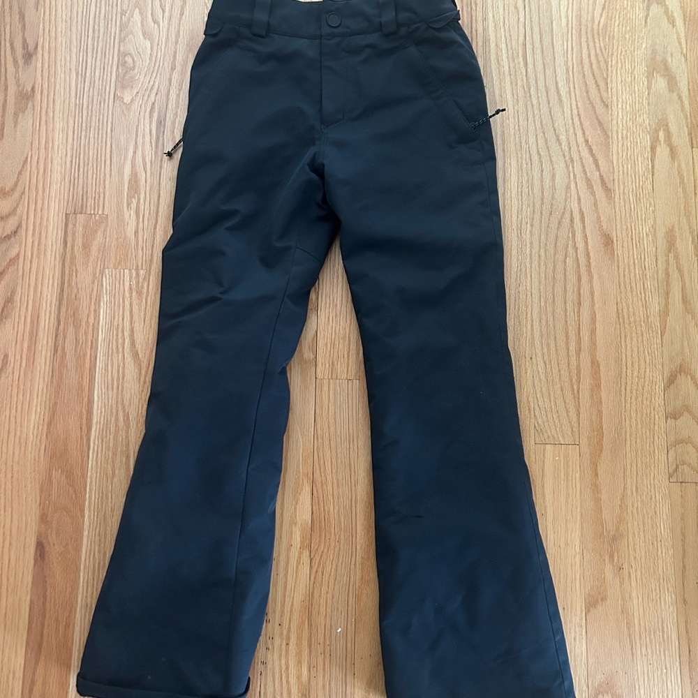 Volcom Black Snow Gear